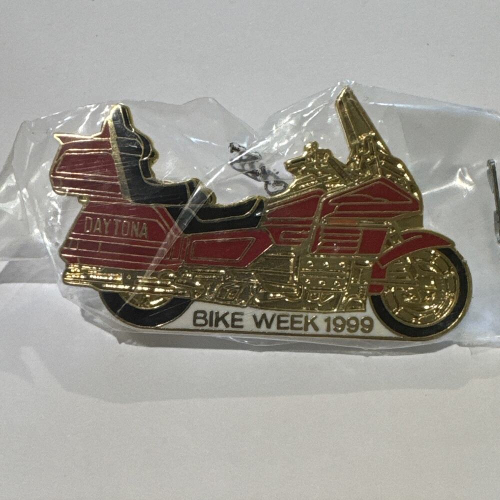 Daytona Bike Week 1999‎ Gold Wing Lapel Hat Vest Jacket Pin Motorcycle Vintage